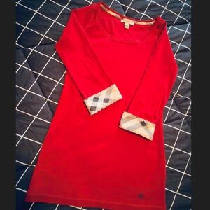 Women Burberry Red 3/4 Sleeves Tee with Patterned Cuffs